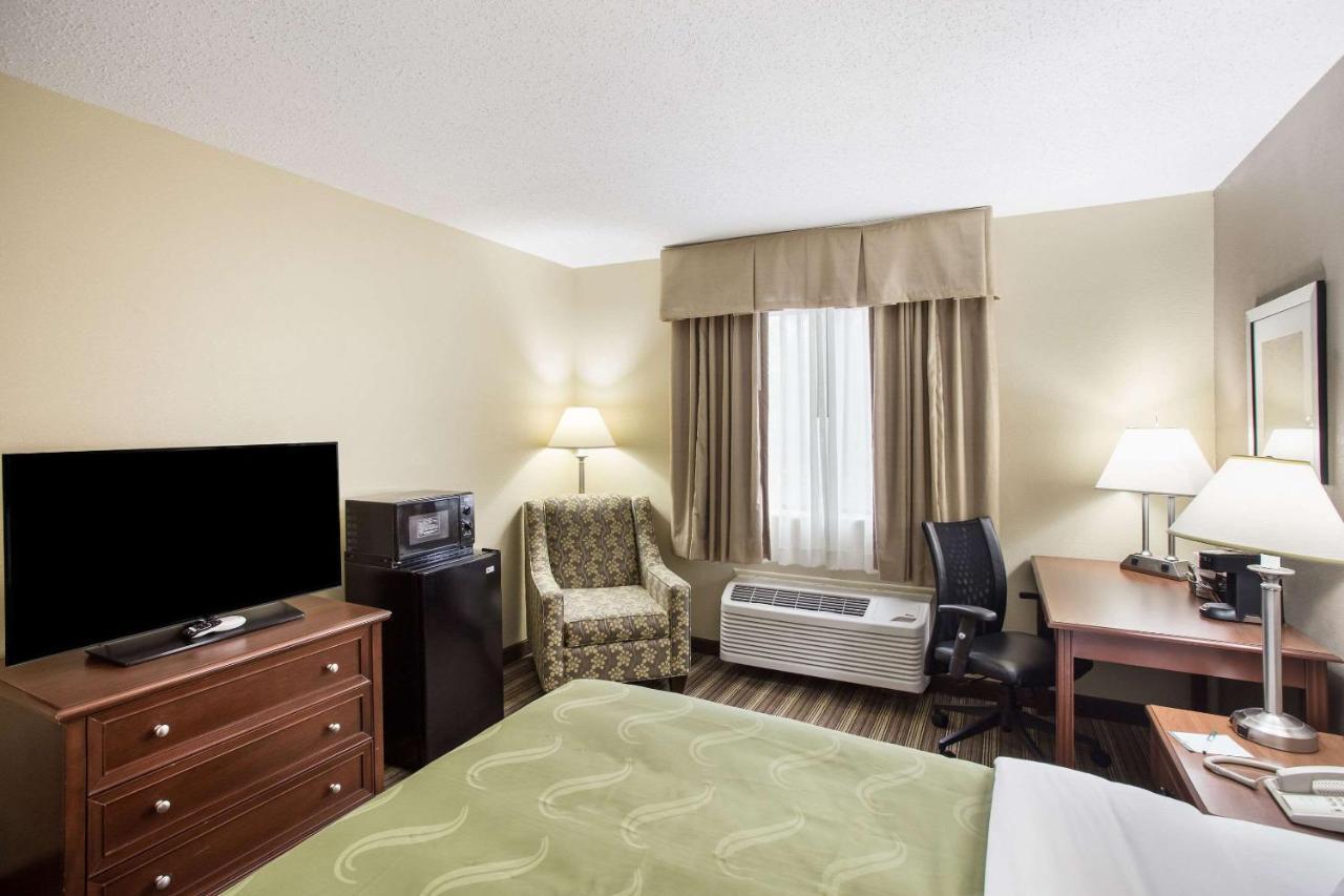 Quality Inn Атенс Экстерьер фото