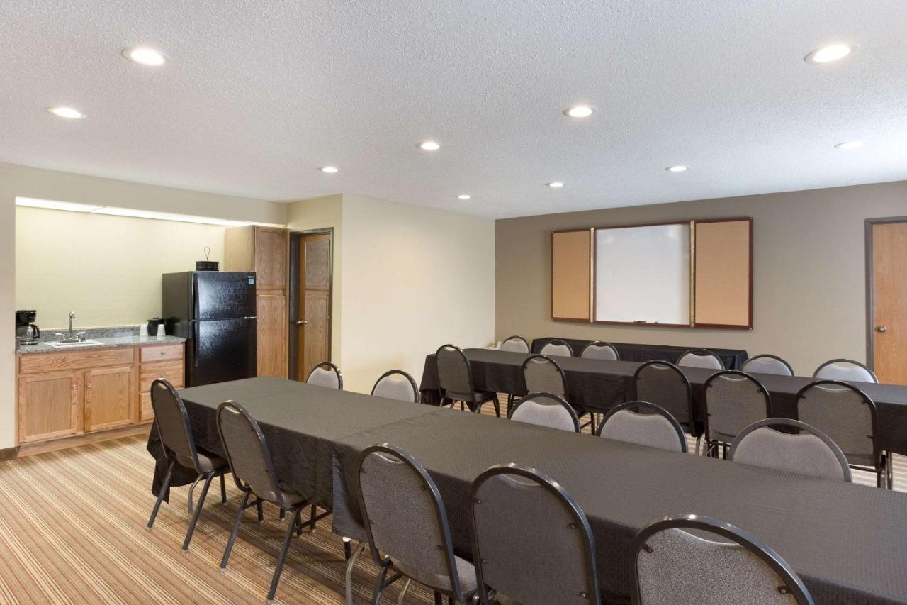 Quality Inn Атенс Экстерьер фото