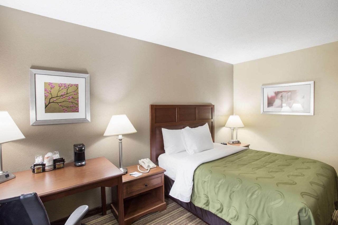 Quality Inn Атенс Экстерьер фото