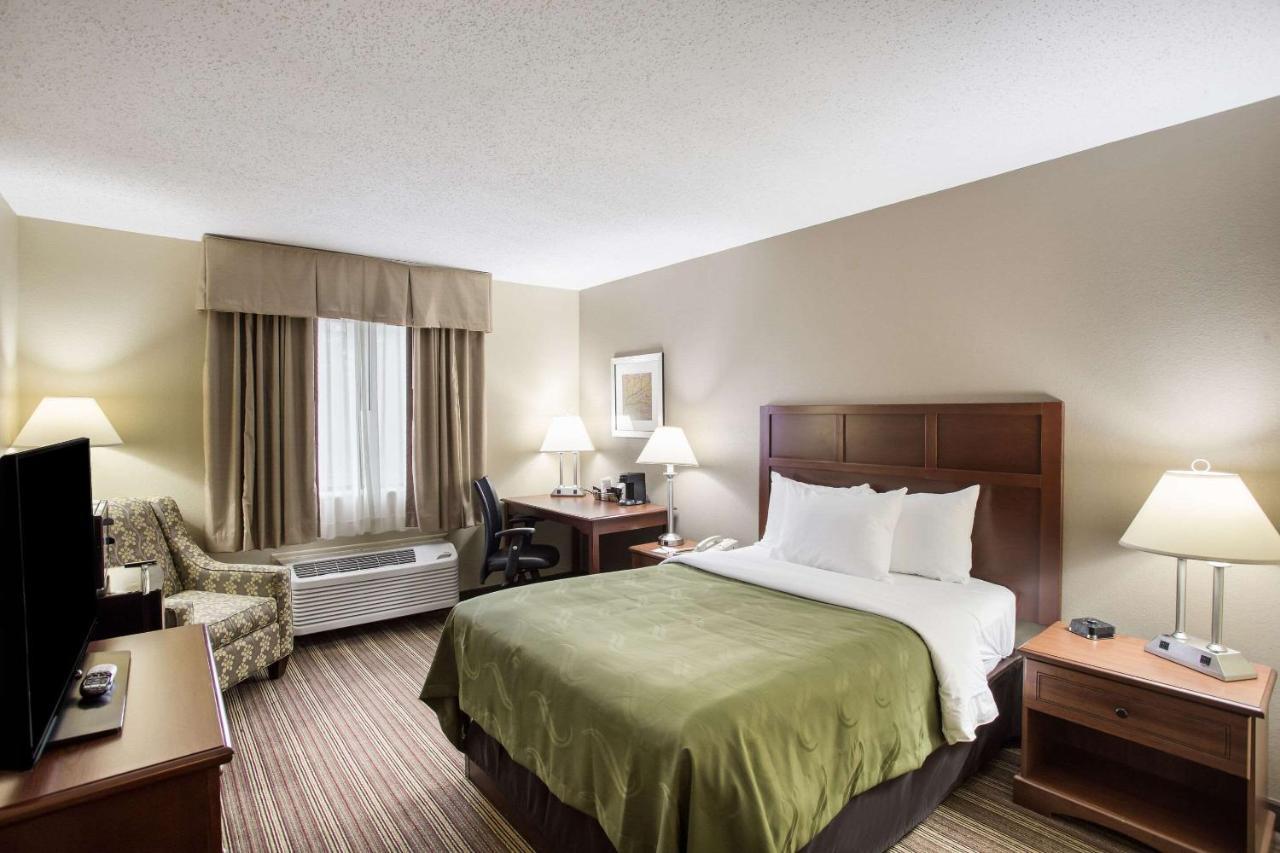 Quality Inn Атенс Экстерьер фото