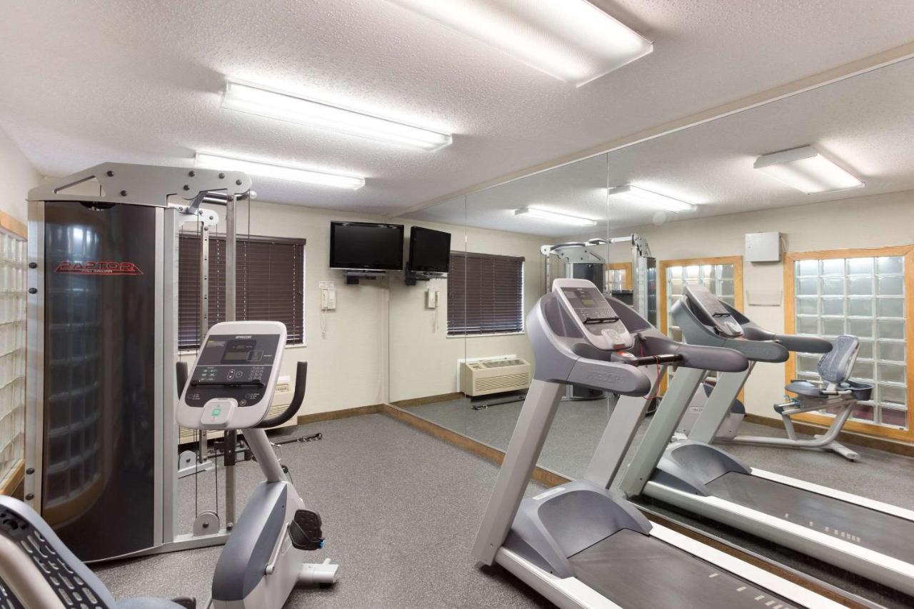 Quality Inn Атенс Экстерьер фото