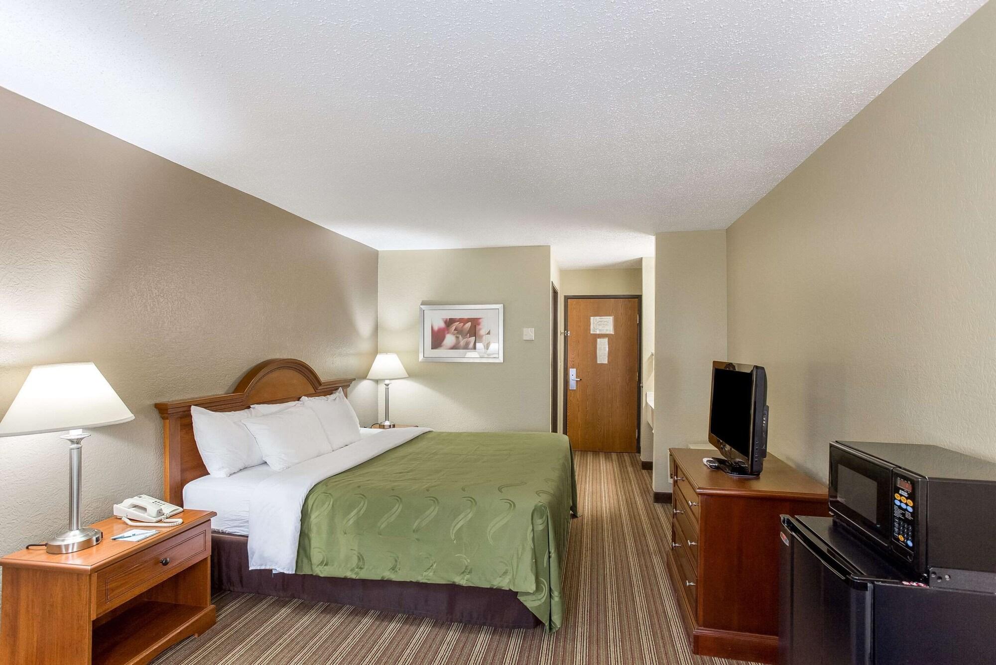 Quality Inn Атенс Экстерьер фото