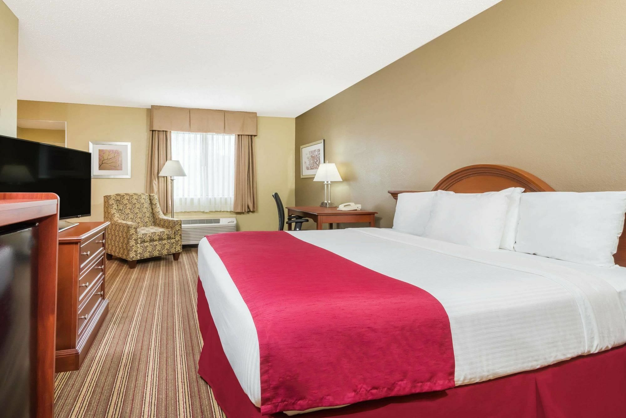 Quality Inn Атенс Экстерьер фото